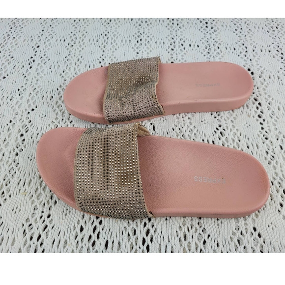 Express Pink Faux Diamond Studded Slides Sandals Flip Flops Women's 7.5 or 8 - Picture 6 of 9